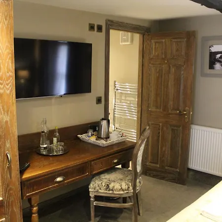 Red Dragon 3* Kirkby Lonsdale
